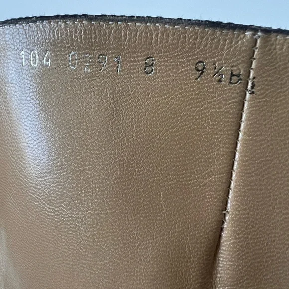 GUCCI || Vintage Y2K GG Monogram Canvas Square Toe Block Heel Knee High Boots - Picture 11 of 16